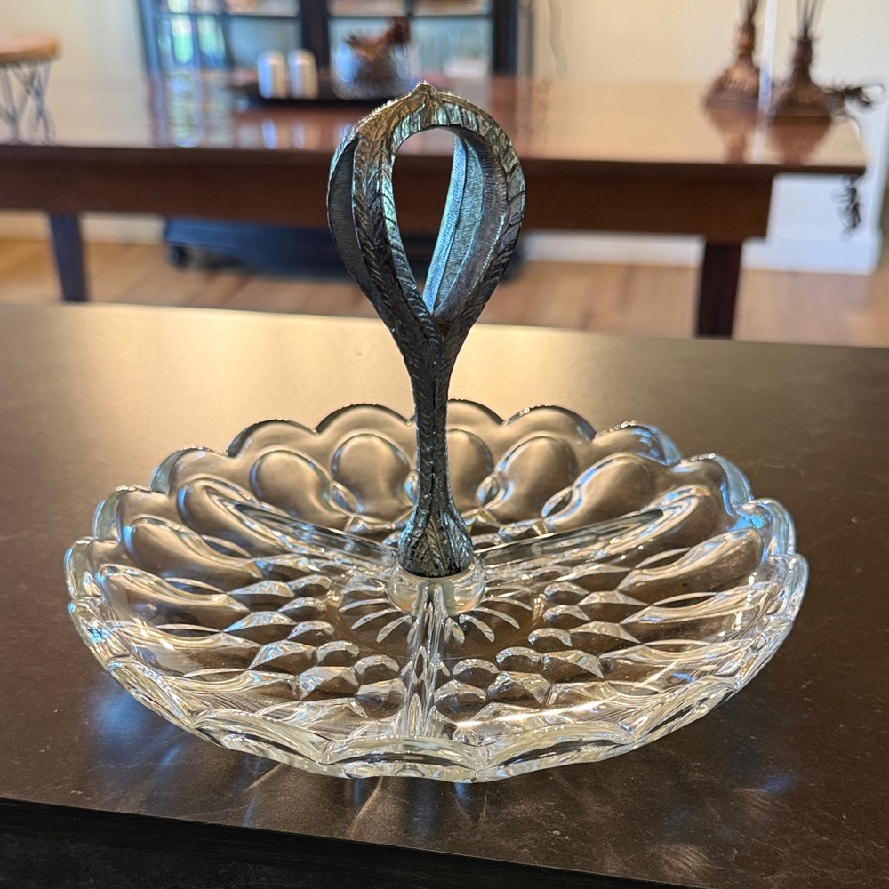 Elegant Anchor Hocking Glass Serving Tray with Silver Handle